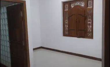 House for Rent in Pogung Area. This Location is Close to UGM and UNY