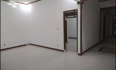 House for Rent in Pogung Area. This Location is Close to UGM and UNY