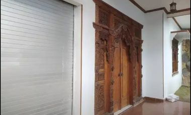 House for Rent in Pogung Area. This Location is Close to UGM and UNY