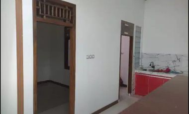 House for Rent in Pogung Area. This Location is Close to UGM and UNY