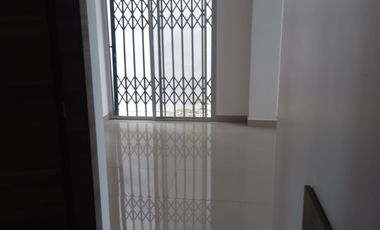 Alquilo departamento en Kennedy Norte, piscina incl.