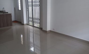 Alquilo departamento en Kennedy Norte, piscina incl.