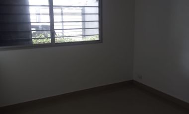 Alquilo departamento en Kennedy Norte, piscina incl.