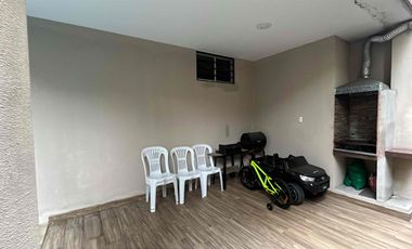 Alquilo departamento en Kennedy Norte, piscina incl.