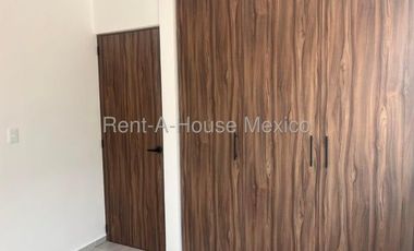 Villas del Refugio. RENTA - Departamento de 2 recámaras con amenidades