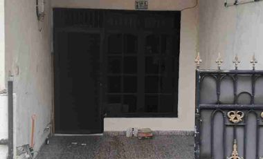 Dijual rumah 1 lantai 3 kamar tidur lokasi strategis di  perumahan alam indah cipondoh tangerang kota