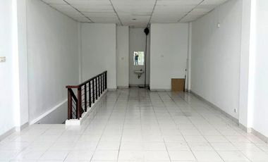 DIJUAL MURAH !!! RUKO BOULEVARD BSD HADAP JALAN RAYA COCOK UNTUK TEMPAT USAHA DI BSD CITY