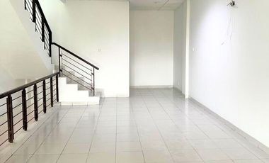 DIJUAL MURAH !!! RUKO BOULEVARD BSD HADAP JALAN RAYA COCOK UNTUK TEMPAT USAHA DI BSD CITY