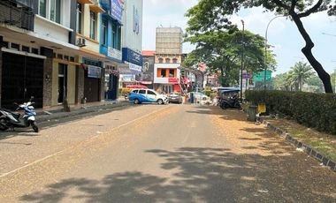 DIJUAL MURAH !!! RUKO BOULEVARD BSD HADAP JALAN RAYA COCOK UNTUK TEMPAT USAHA DI BSD CITY
