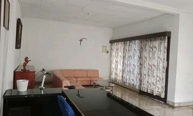 Rumah Hitung Tanah Pinggir Jalan Raya di Kebayoran Lama Jakarta