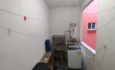 Departamento amueblado de 2 recámaras con amenidades, Villas del Refugio - RENTA
