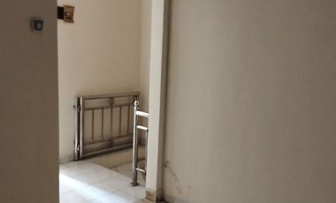 Disewakan rumah 2 1/4 lantai di Daan Mogot arcadia