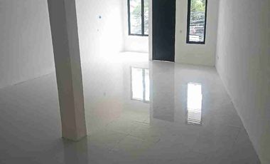 DISEWAKAN RUKO BARU LUAT TANAH 115 m2 LOKASI STRATEGIS