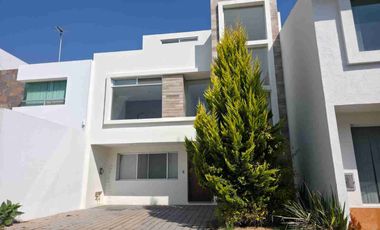 Casa en Venta en Lomas 2, Parque Santo  Domingo