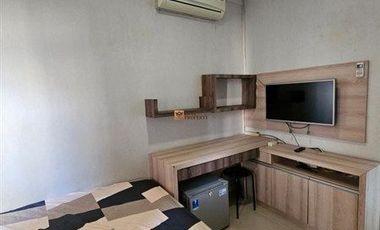 5 Menit ke Kampus Trisakti UNtar, Selangkah ke Mall CP, Disewa Studio Madison Park Furnished Minimalis Rapi Siap Langsung Huni.