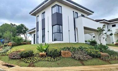 PRESTIGOUS HOUSE AND LOT WITH SCENIC VIEW FOR SALE LOCATED IN THE PERCH HIGHLAND PARK,  ANTIPOLO CITY