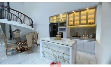 Rumah Mewah Ada Lift dan Kolam Renang di Pondok Indah, Jakarta Selatan