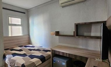 Selangkah ke Central Park Mall dan Dekat Kampus Ukrida Disewakan Studio Madison Park Furnished Minimalis Rapi – Siap Langsung Hun