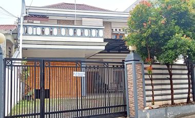 Dijual Rumah 2 Lantai Lokasi Strategis di Meruya - Jakarta Barat