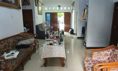 Dijual Rumah 2 Lantai Lokasi Strategis di Meruya - Jakarta Barat