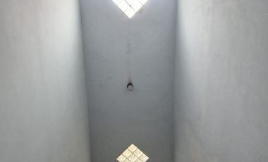 Dijual Rumah 2 Lantai Lokasi Strategis di Meruya - Jakarta Barat