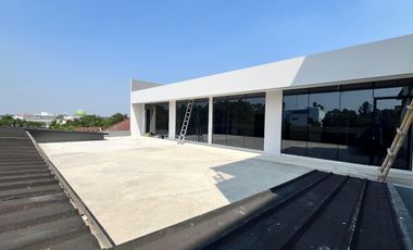 Gedung komersil duren sawit rapih siap pakai