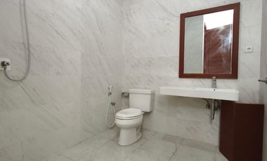 For Lease Monthly or Yearly Luxury Modern Villa With Big Stunning Pool And Sea View 3 Floor In Goa Gong, Jimbaran.