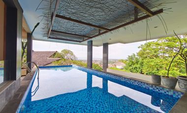 For Lease Monthly or Yearly Luxury Modern Villa With Big Stunning Pool And Sea View 3 Floor In Goa Gong, Jimbaran.