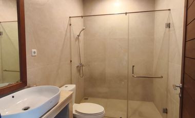 For Lease Monthly or Yearly Luxury Modern Villa With Big Stunning Pool And Sea View 3 Floor In Goa Gong, Jimbaran.