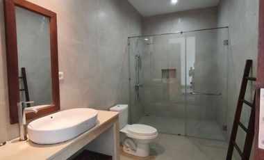 For Lease Monthly or Yearly Luxury Modern Villa With Big Stunning Pool And Sea View 3 Floor In Goa Gong, Jimbaran.