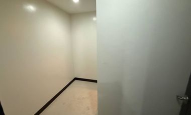 3 Bedroom Condo FOR SALE in One Central Salcedo Makati across RCBC Plaza
