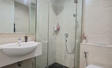 1 Bedroom Taman Anggrek Residences | Modern Contemporary Luxury, Skybridge ke Central Park