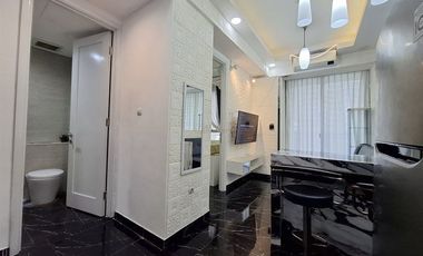 1 Bedroom Taman Anggrek Residences | Modern Contemporary Luxury, Skybridge ke Central Park