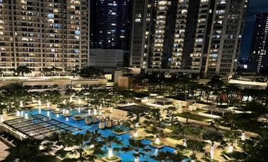 Taman Anggrek Residences 1BR – Desain Modern Contemporary Luxury, Area Central Park