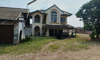 Tanah pinggir jalan raya Pondok kopi Lokasi Strategis Bisa beli sebagian