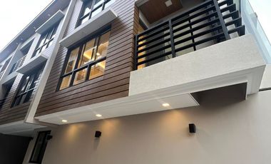 For Sale Modern 3 Storey Townhouse 4 BR in Teachers Village Q.C. KSA