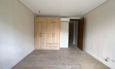 For Sale Modern 3 Storey Townhouse 4 BR in Teachers Village Q.C. KSA