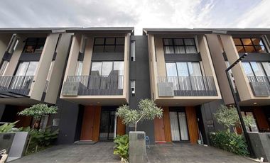 Townhouse 3 Lantai di Lebak Bulus Cilandak, Jakarta Selatan Siap Huni
