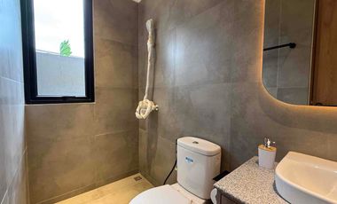 Townhouse 3 Lantai di Lebak Bulus Cilandak, Jakarta Selatan Siap Huni