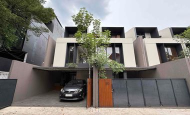 Rumah Di kemang Siaphuni 3 Lantai Termurah Di Jakarta Selatan