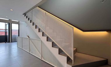 Rumah Di kemang Siaphuni 3 Lantai Termurah Di Jakarta Selatan