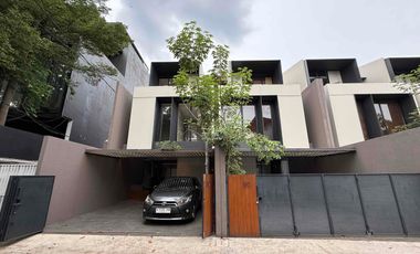 Rumah Di kemang Siaphuni 3 Lantai Termurah Di Jakarta Selatan