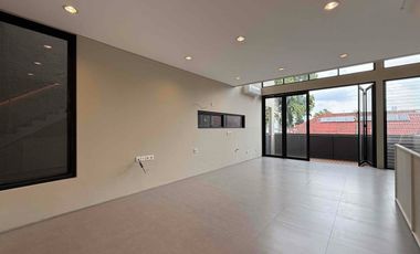 Rumah Di kemang Siaphuni 3 Lantai Termurah Di Jakarta Selatan