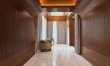 Siaphuni 3 lantai di Cimanggis Depok, Depan tol cimanggis,  Private lift dan Private Pool