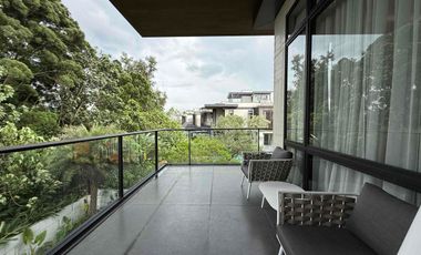 Siaphuni 3 lantai di Cimanggis Depok, Depan tol cimanggis,  Private lift dan Private Pool