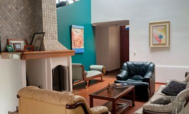Casa independiente en venta sector norte.