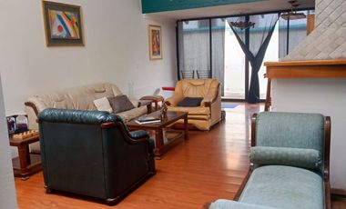 Casa independiente en venta sector norte.