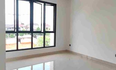 DIJUAL RUMAH MODERN DALAM CLUSTER DI JAKARTA BARAT HANYA 1M AN