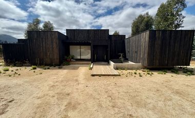 Desde abril,  Boldos de Santa Adela, sin muebles