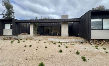 Desde abril,  Boldos de Santa Adela, sin muebles